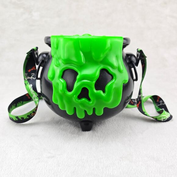 Disney Parks Green Poison Apple Cauldron Popcorn Bucket Light Up Halloween 2018 - Picture 1 of 10